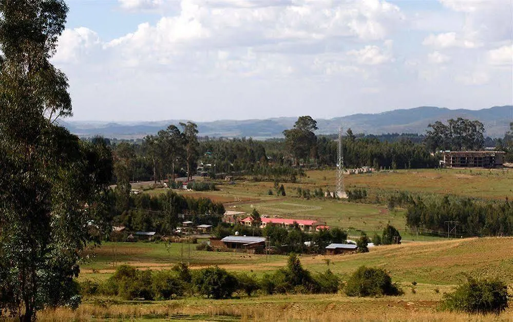 Yaya Africa Athletics Village Sululta 4*,